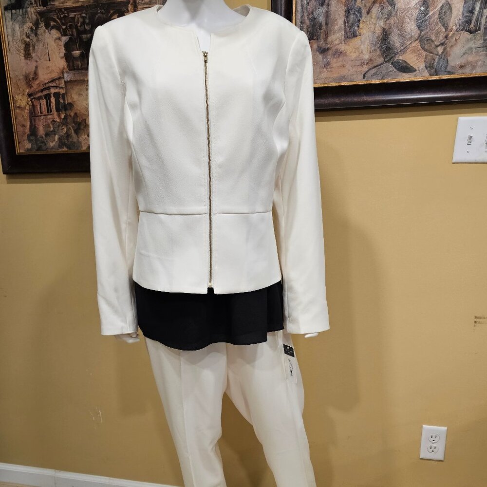 Tahari ASL Zip up Blazer , Ivory, Size 18, NWT
